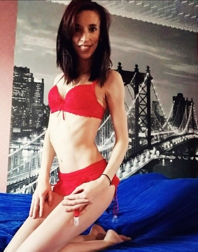 Анжела, Г. Фурманов